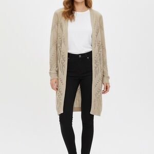 LOVE & ELLIE Elegant Beige Knit Cardigan